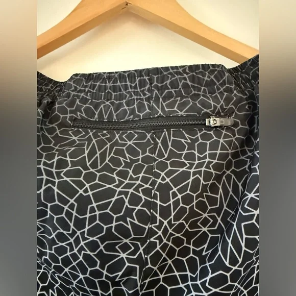 Nike Women's Dri-FIT Tempo Lined Running Shorts, size medium. - Picture 7 of 8